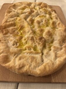 Pinsa olio e rosmarino